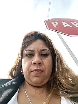 Laura-Hernandez online show from December 2024 07:43:01 PM