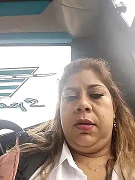 Laura-Hernandez online show from February 2025 03:58:02 PM