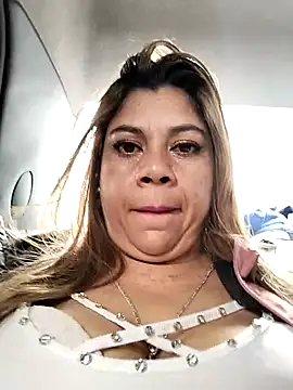 Laura-Hernandez online show from September 2025 02:50:02 PM