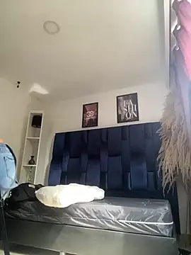 Stefyrossy online show from June 2026 02:41:02 PM