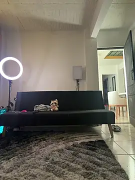 Snapshot of aly_golden_ chatting on November 2025 11:23:02 AM aly golden online show from November 2025 11:23:02 AM