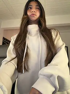 aly golden  online show from April 2026 07:41:01 AM