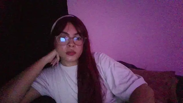 Snapshot of Kiri_Cutee chatting on February 2025 05:29:01 AM Kiri Cutee online show from February 2025 05:29:01 AM