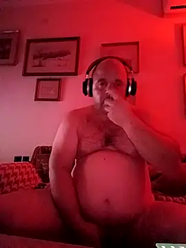 Snapshot of ChristianMouth chatting on October 2025 08:44:01 PM ChristianMouth online show from October 2025 08:44:01 PM