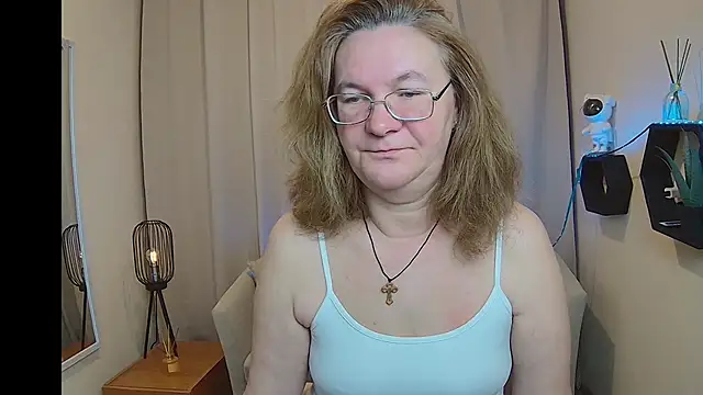 HolyMilfa online show from May 2026 06:43:02 AM