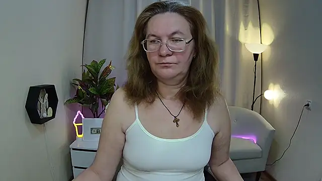 HolyMilfa online show from May 2026 06:41:02 AM