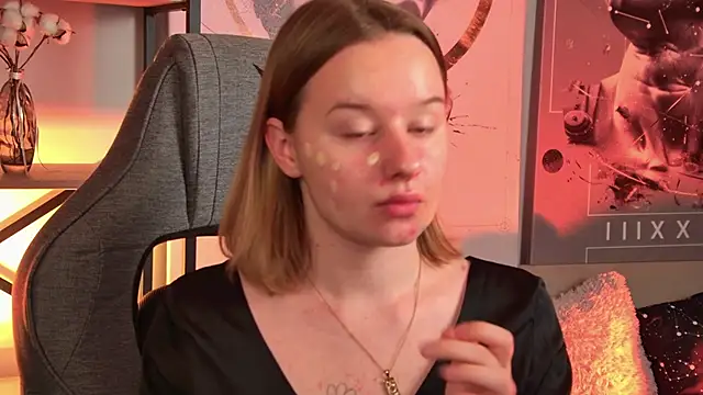 AdeleLoomis online show from October 2025 02:19:01 AM