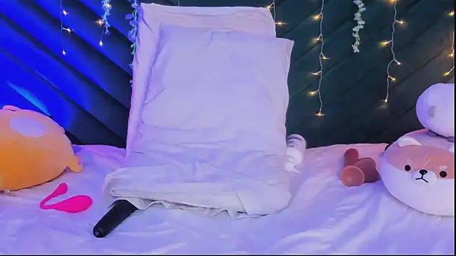 pamelajons  online show from January 2025 03:11:01 PM