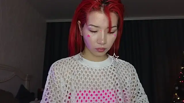 Snapshot of E_v_E_ chatting on December 2024 09:36:02 AM E v E online show from December 2024 09:36:02 AM