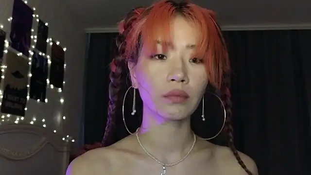 Snapshot of E_v_E_ chatting on January 2025 10:11:02 AM E v E online show from January 2025 10:11:02 AM