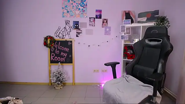 Snapshot of MelissaLovvv chatting on January 2025 03:15:01 AM MelissaLovvv online show from January 2025 03:15:01 AM