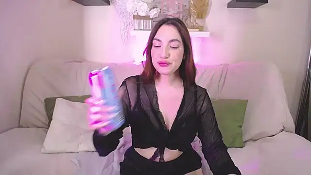 Snapshot of MelissaLovvv chatting on January 2025 06:35:01 AM MelissaLovvv online show from January 2025 06:35:01 AM