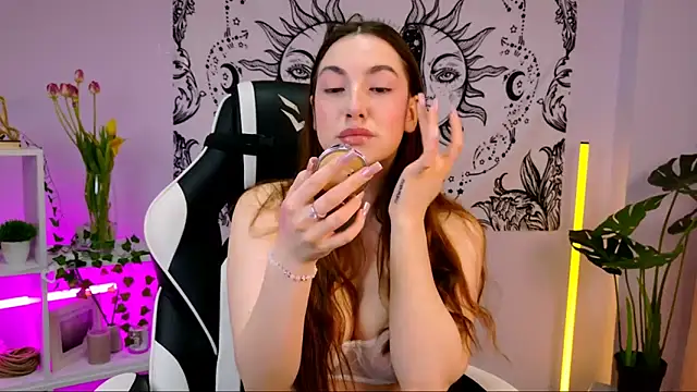 Snapshot of MelissaLovvv chatting on March 2025 01:36:02 AM MelissaLovvv online show from March 2025 01:36:02 AM