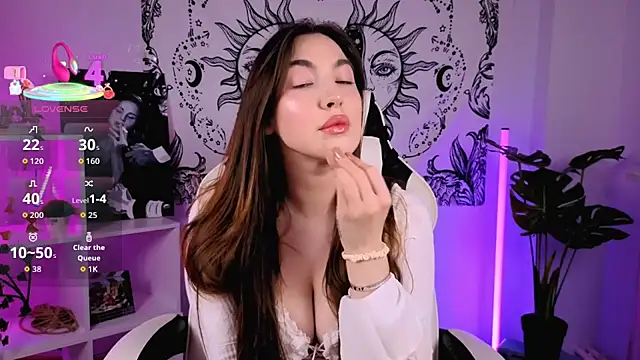 Snapshot of MelissaLovvv chatting on September 2025 05:29:01 AM MelissaLovvv online show from September 2025 05:29:01 AM