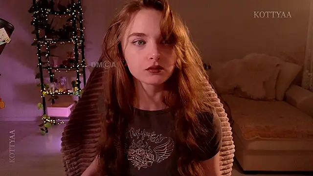 Snapshot of -Kottyaa- chatting on October 2025 10:11:01 PM -Kottyaa- online show from October 2025 10:11:01 PM