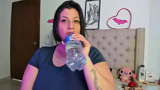 AngeleRoux online show from October 2025 02:28:01 PM