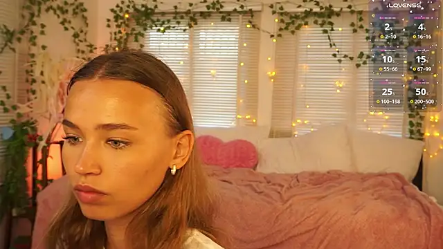 lexicoyy  online show from March 2026 04:07:01 AM