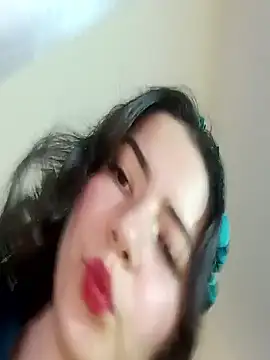 sweetieandjuicyy online show from November 2025 07:32:02 PM