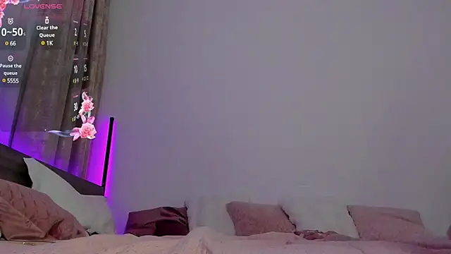 Snapshot of JuicyyPeach_ chatting on March 2025 03:20:01 AM JuicyyPeach online show from March 2025 03:20:01 AM