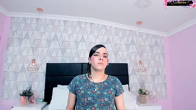 JustinePerry online show from May 2026 03:47:02 AM