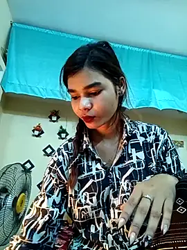 Snapshot of Cut_rabita chatting on March 2025 01:59:02 AM Cut rabita online show from March 2025 01:59:02 AM