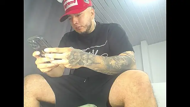 Snapshot of Dexter-T chatting on September 2025 03:06:02 AM Dexter-T online show from September 2025 03:06:02 AM