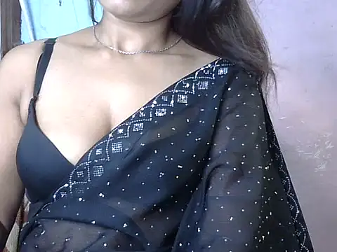 Snapshot of Hot_indiangirl chatting on September 2025 02:45:01 AM Hot indiangirl online show from September 2025 02:45:01 AM