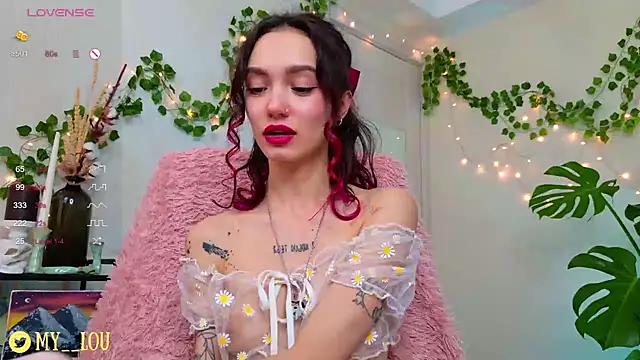 MyLou  online show from December 2024 04:18:01 PM