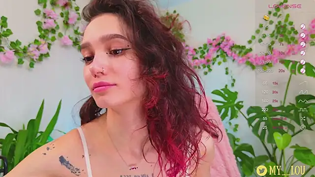 MyLou  online show from March 2025 03:42:01 PM