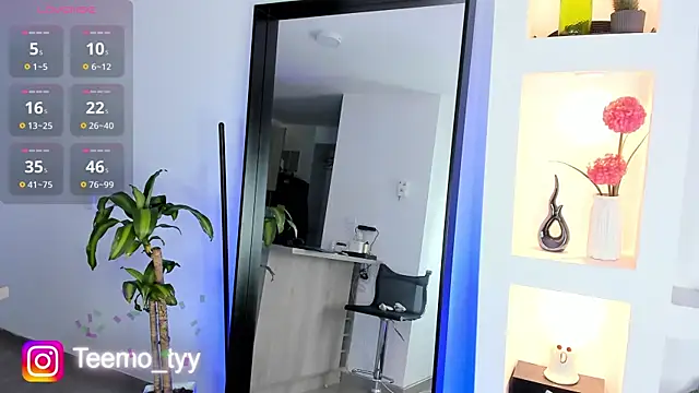 Snapshot of teemotwink chatting on November 2025 10:13:02 PM teemotwink online show from November 2025 10:13:02 PM