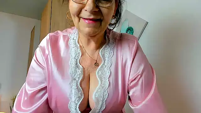 sweetangell69  online show from April 2026 02:09:01 AM
