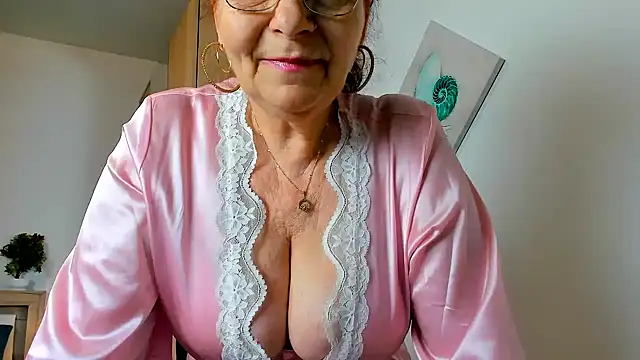 sweetangell69  online show from April 2026 02:27:02 AM