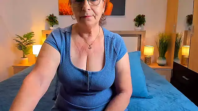 sweetangell69  online show from May 2026 02:06:02 AM