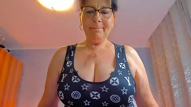 sweetangell69  online show from June 2026 03:07:01 AM