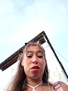 Snapshot of samy-blonde chatting on January 2025 11:09:01 PM samy-blonde online show from January 2025 11:09:01 PM