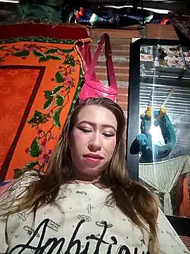 Snapshot of samy-blonde chatting on September 2025 11:45:01 AM samy-blonde online show from September 2025 11:45:01 AM