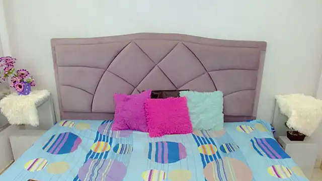 barbara and michell online show from March 2025 04:32:01 PM