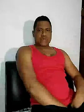Snapshot of latinblack01 chatting on December 2024 04:39:01 AM latinblack01 online show from December 2024 04:39:01 AM