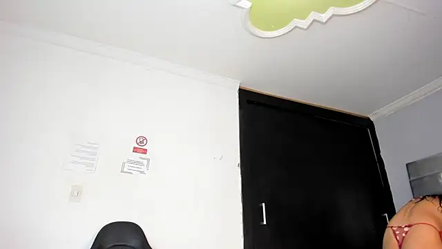 La Perversa69 online show from November 2025 07:02:02 PM