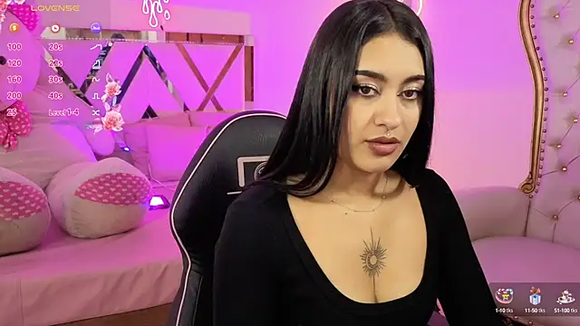 Snapshot of Moonshine_tay chatting on September 2025 07:50:02 PM Moonshine tay online show from September 2025 07:50:02 PM