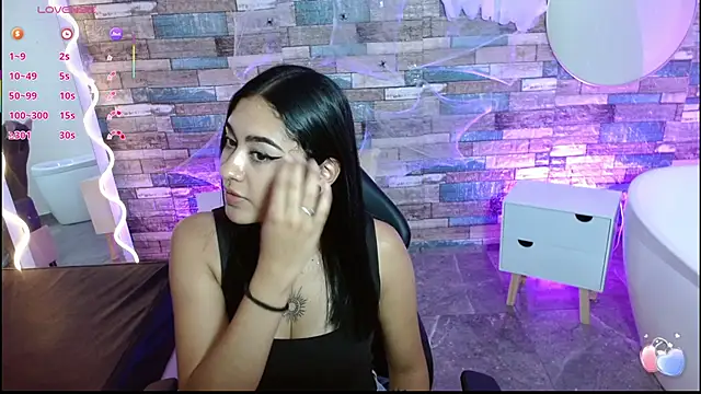 Snapshot of Moonshine_tay chatting on October 2025 07:29:02 PM Moonshine tay online show from October 2025 07:29:02 PM