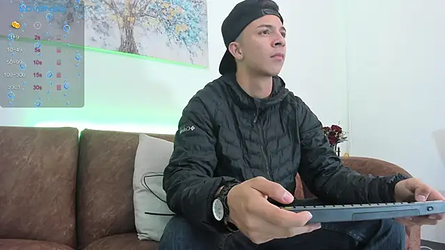 Snapshot of Samuel_Up chatting on January 2025 04:10:01 AM Samuel Up online show from January 2025 04:10:01 AM