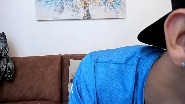 Snapshot of Samuel_Up chatting on February 2025 04:04:02 AM Samuel Up online show from February 2025 04:04:02 AM