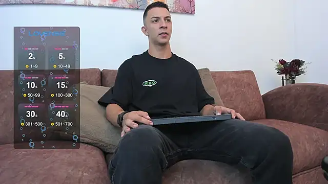 Snapshot of Samuel_Up chatting on March 2025 04:27:02 AM Samuel Up online show from March 2025 04:27:02 AM