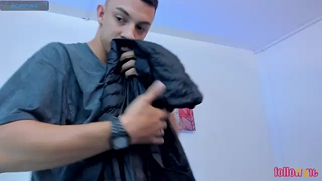 Snapshot of Samuel_Up chatting on October 2025 04:22:02 AM Samuel Up online show from October 2025 04:22:02 AM