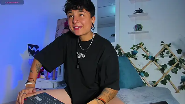 ZuryRamirez  online show from February 2025 11:59:02 PM