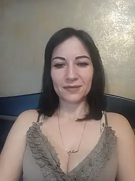 FireLily332 online show from December 2024 05:35:02 PM