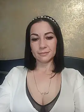 FireLily332 online show from January 2025 04:14:02 PM