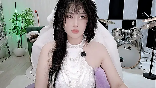 Snapshot of Vaness-a chatting on October 2025 05:33:02 PM Vaness-a online show from October 2025 05:33:02 PM