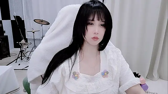 Vaness-a online show from May 2026 02:51:02 AM